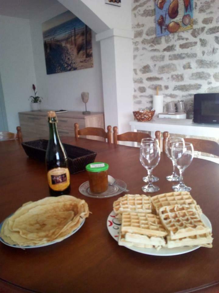 فندق Chez Michel Et Michele Calan المظهر الخارجي الصورة
