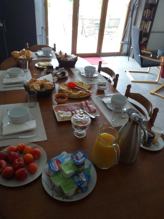 فندق Chez Michel Et Michele Calan المظهر الخارجي الصورة